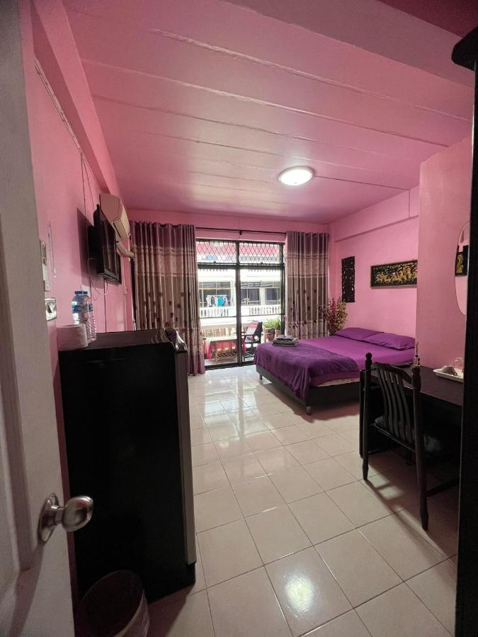 Soetnos Hotel Pantai Jomtien Bagian luar foto
