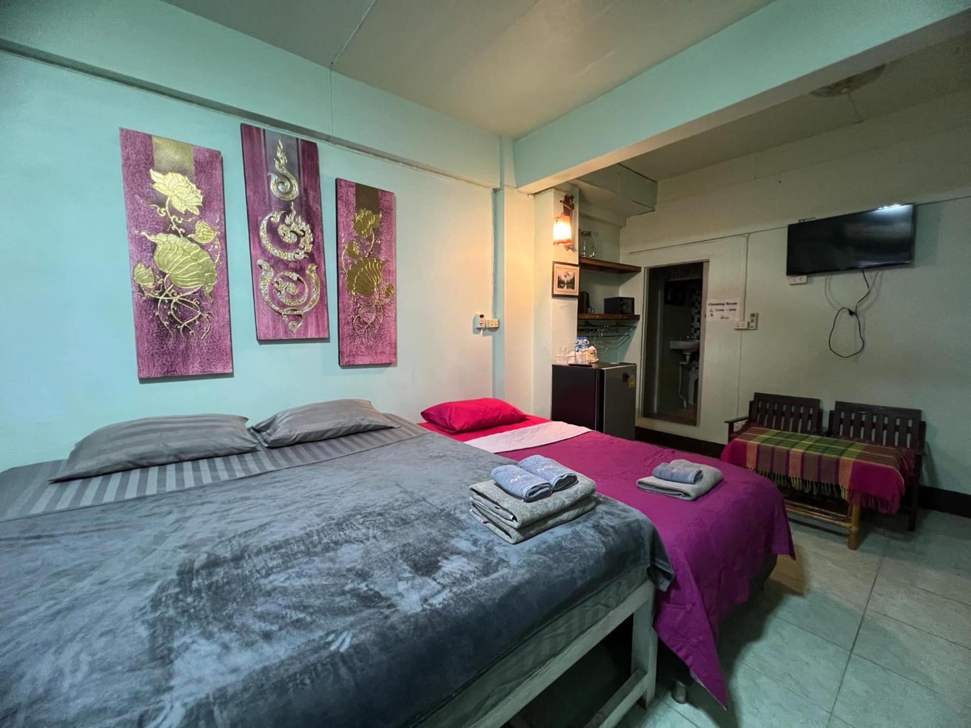 Soetnos Hotel Pantai Jomtien Bagian luar foto