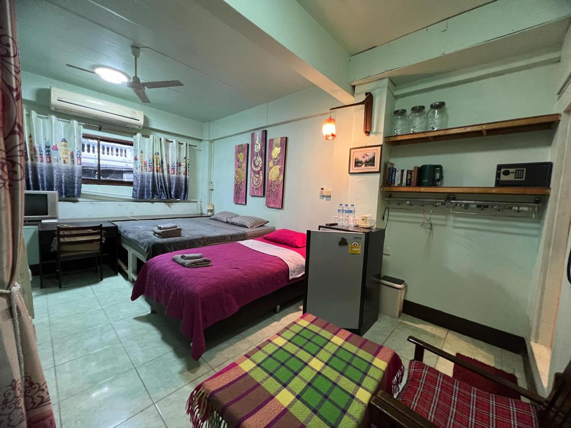 Soetnos Hotel Pantai Jomtien Bagian luar foto